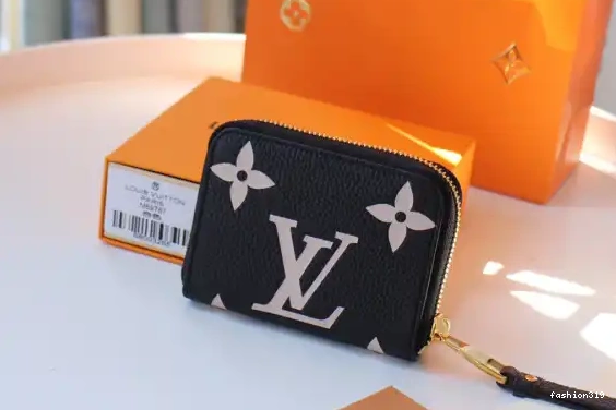 COIN VUITTON LOUIS PURSE ZIPPY 0425